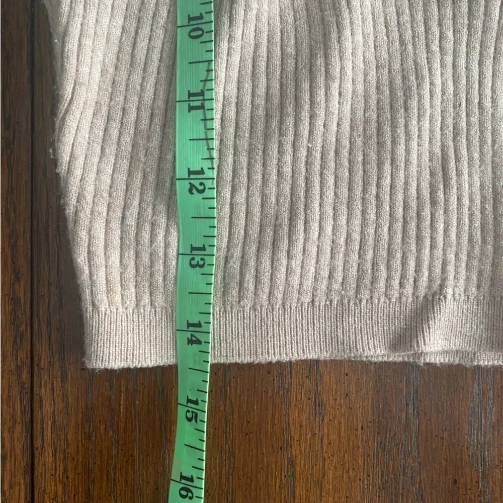 2/$15 Garage Tan Ribbed Knit Cropped Tank Small - Picture 9 of 9